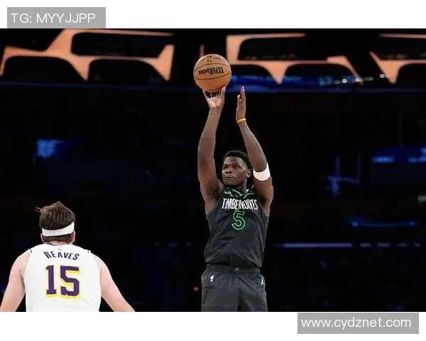 爱德华兹末节封神！森林狼逆转开拓者取开门红