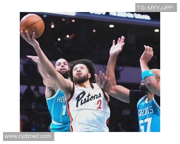 黄蜂三人得分20+，全队比活塞多命中15记三分